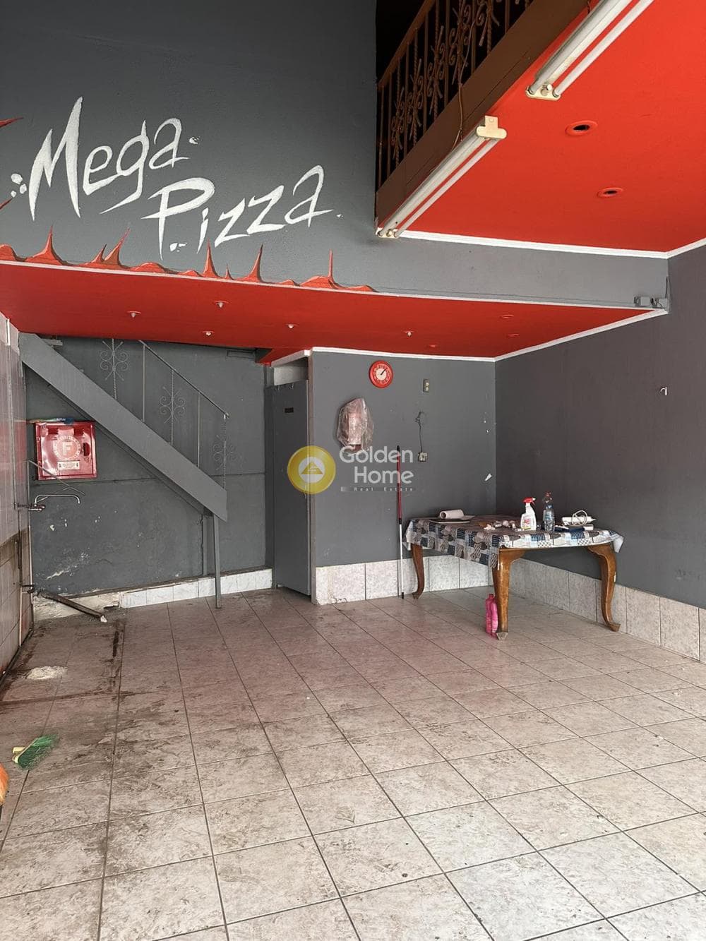 Retail Store in Center, Nikaia — Photo 4 of 6