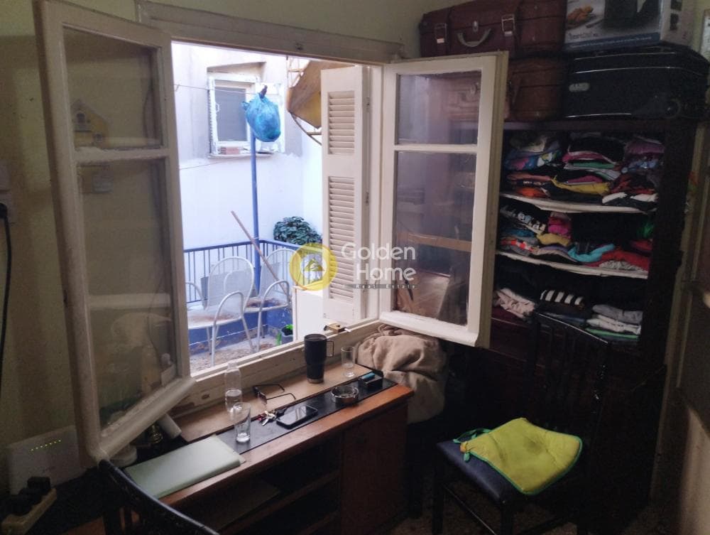 House in Palaia Kokkinia, Piraeus — Photo 11 of 13