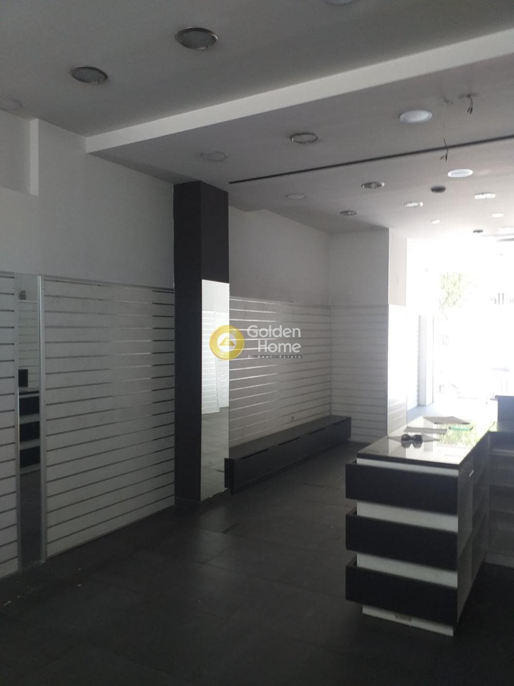 Retail Store in Politechnioupoli, Zografou — Photo 4 of 5