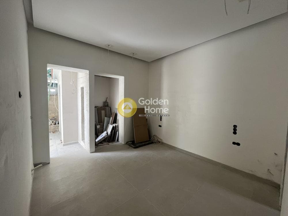 Apartment in Agios Ioannis Chrisostomos, Nikaia — Photo 1 of 12