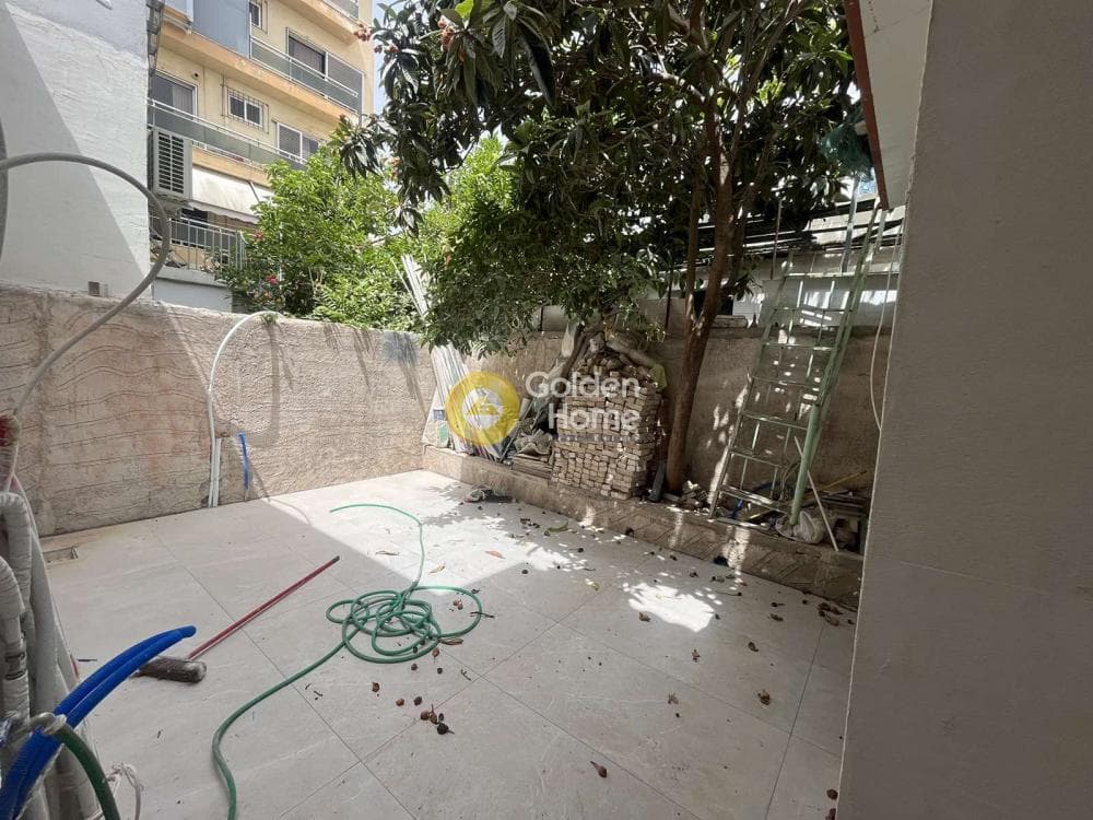 Apartment in Agios Ioannis Chrisostomos, Nikaia — Photo 5 of 12