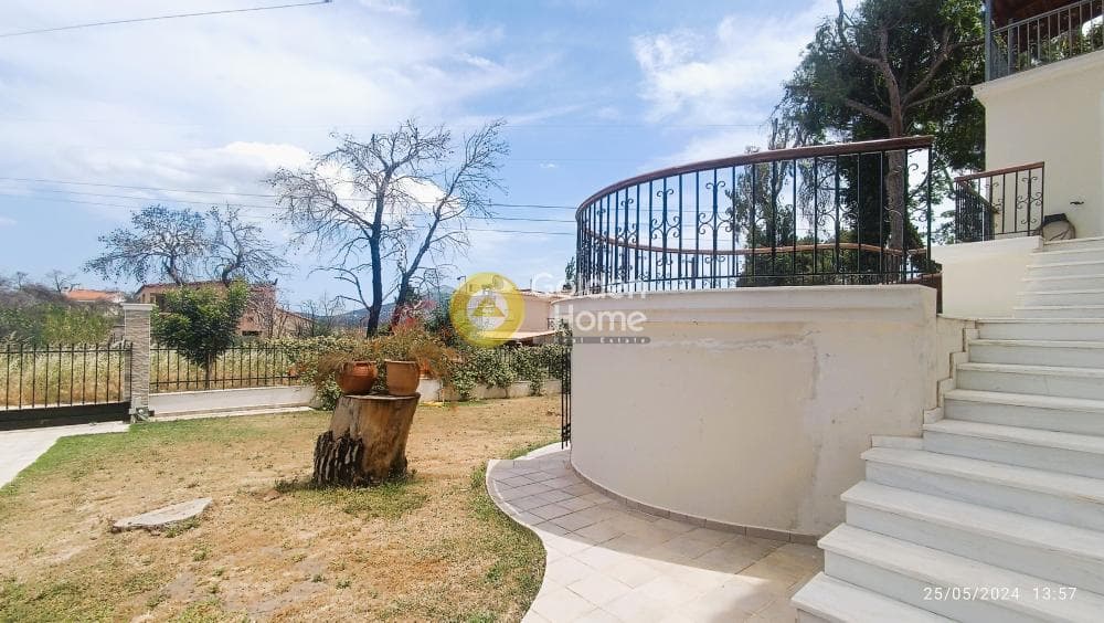 House in Megala Sxoinia A, Acharnes — Photo 1 of 44