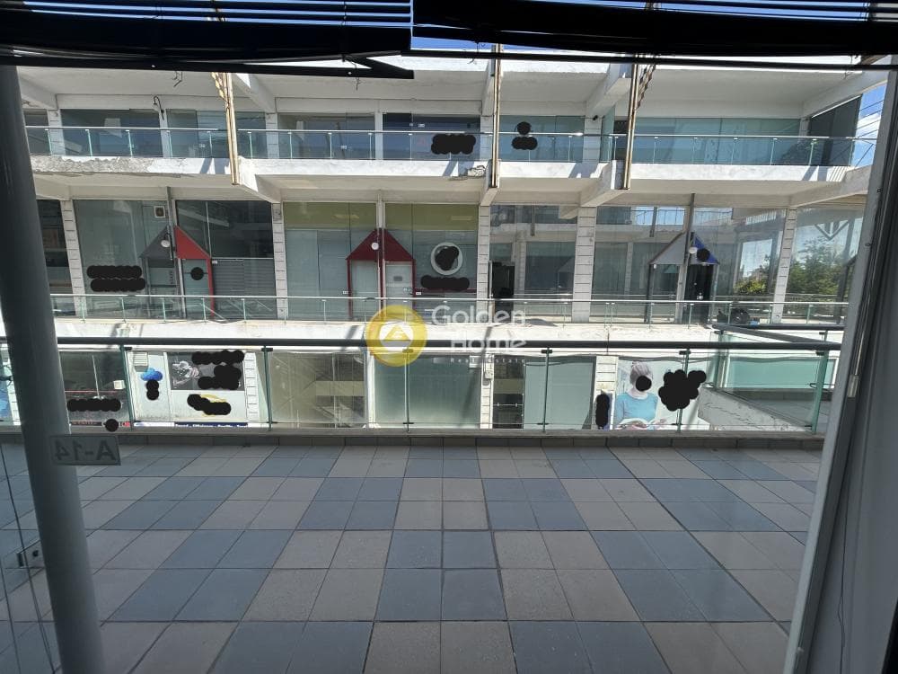 Retail Store in Anavrita, Marousi — Photo 6 of 6