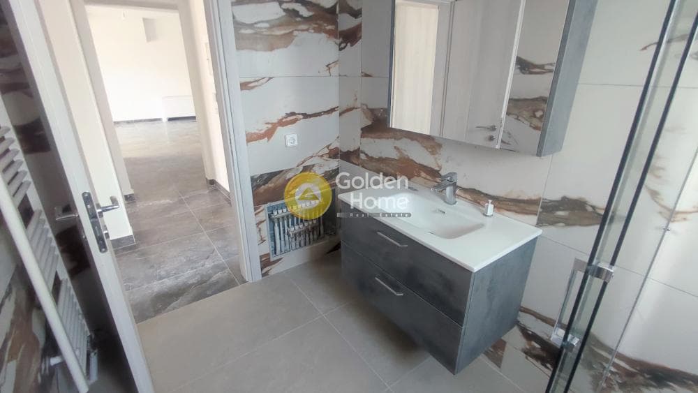 Apartment in Stathmos, Attiki — Photo 33 of 50