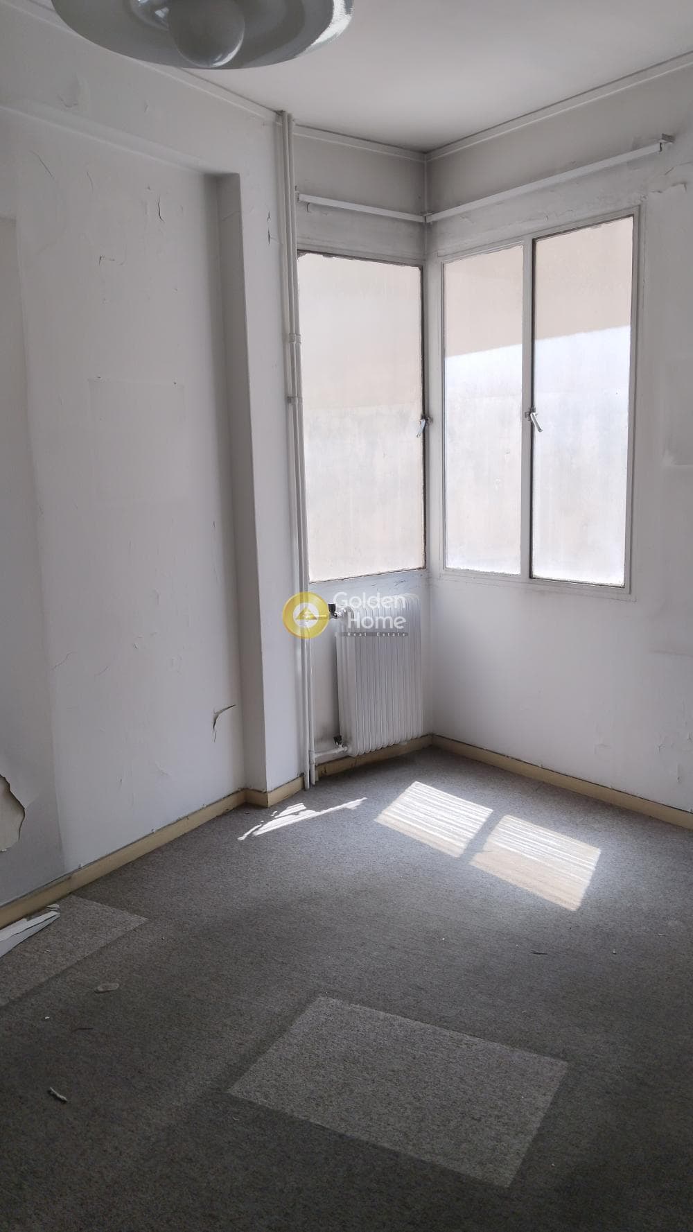 Office in Plateia Klafthmonos, Kentro — Photo 1 of 5