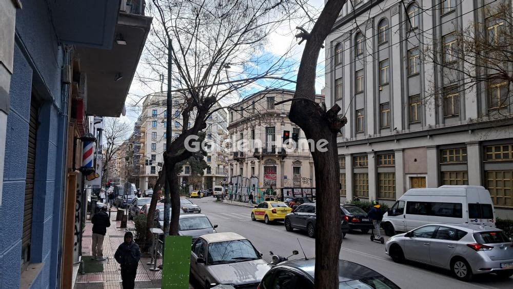Retail Store in Ravenia, Attiki — Photo 9 of 9