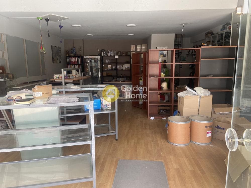 Retail Store in Prosfigika, Patra — Photo 5 of 13
