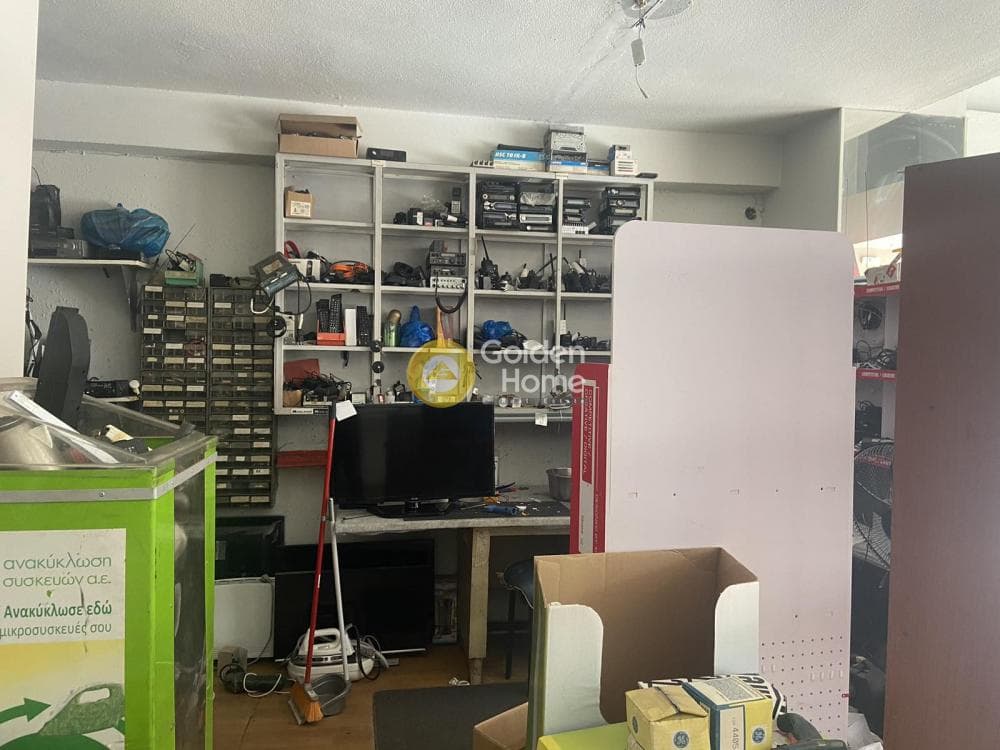 Retail Store in Prosfigika, Patra — Photo 3 of 13