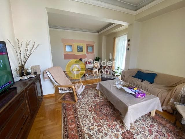Apartment in Neo Pagkrati, Vironas — Photo 1 of 37