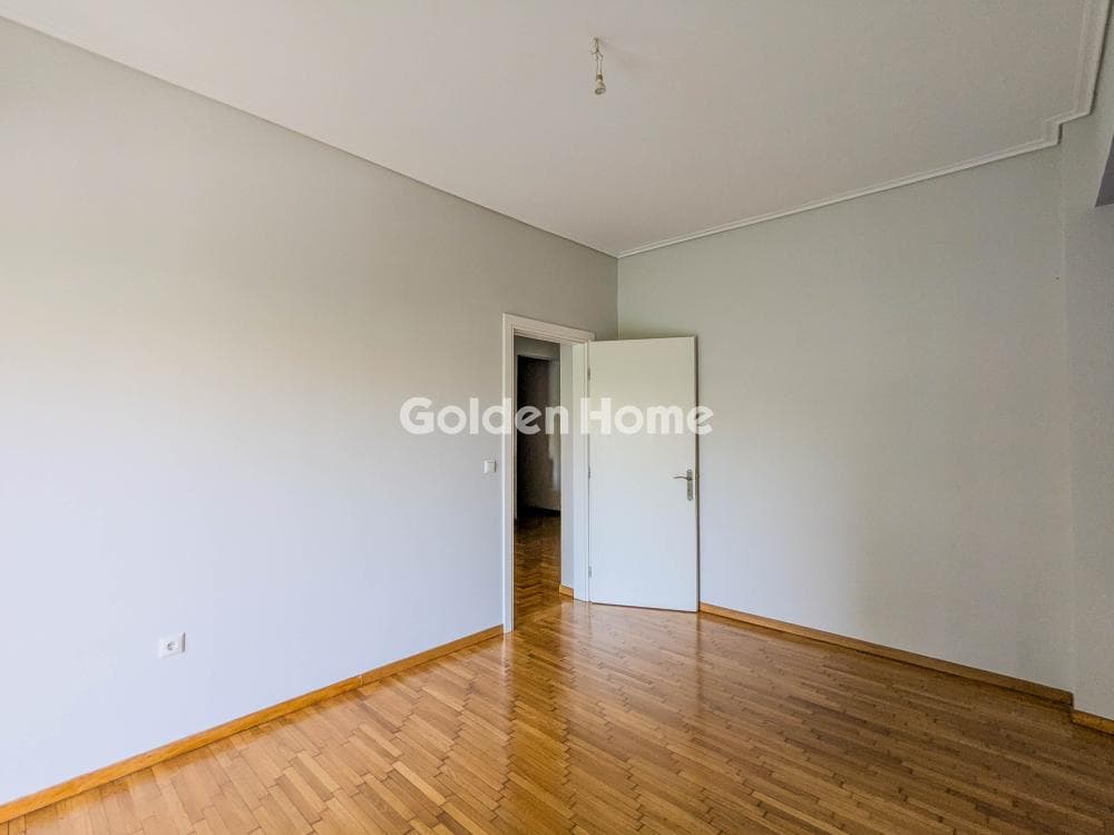 Apartment in Ravenia, Attiki — Photo 17 of 20