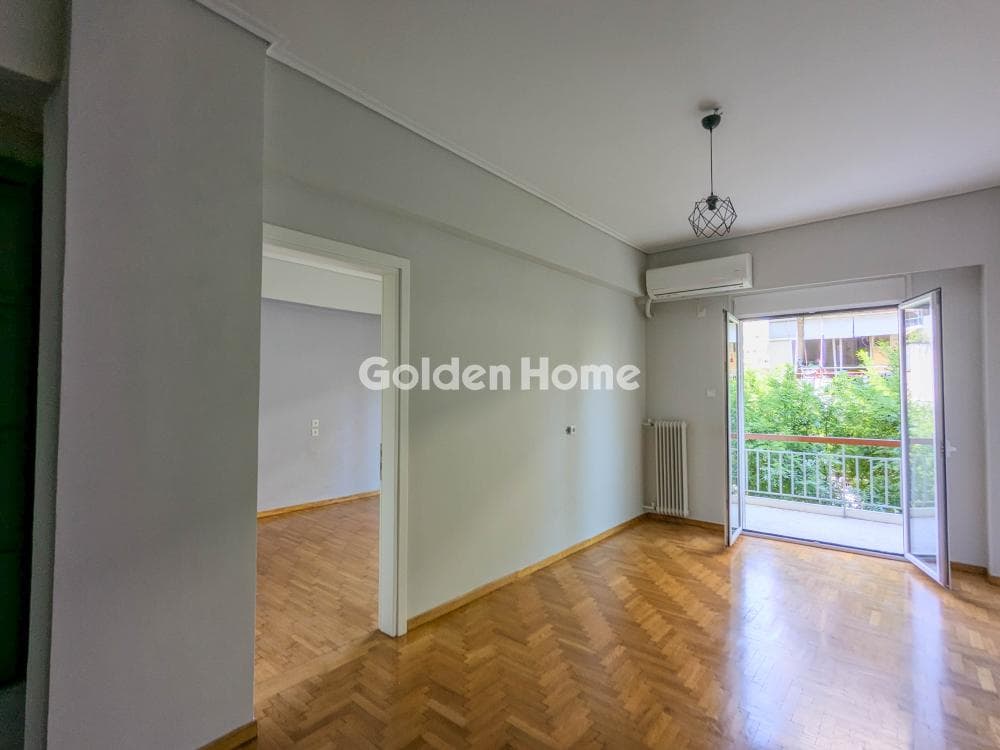 Apartment in Ravenia, Attiki — Photo 16 of 20