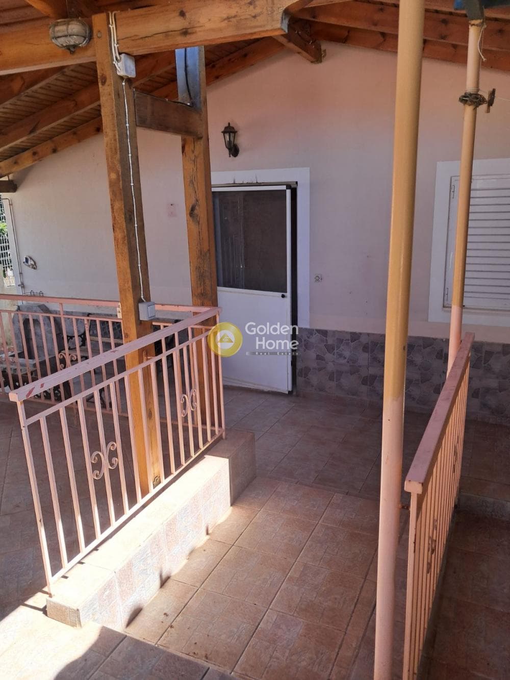 House in Manoutso, Keratea — Photo 2 of 30