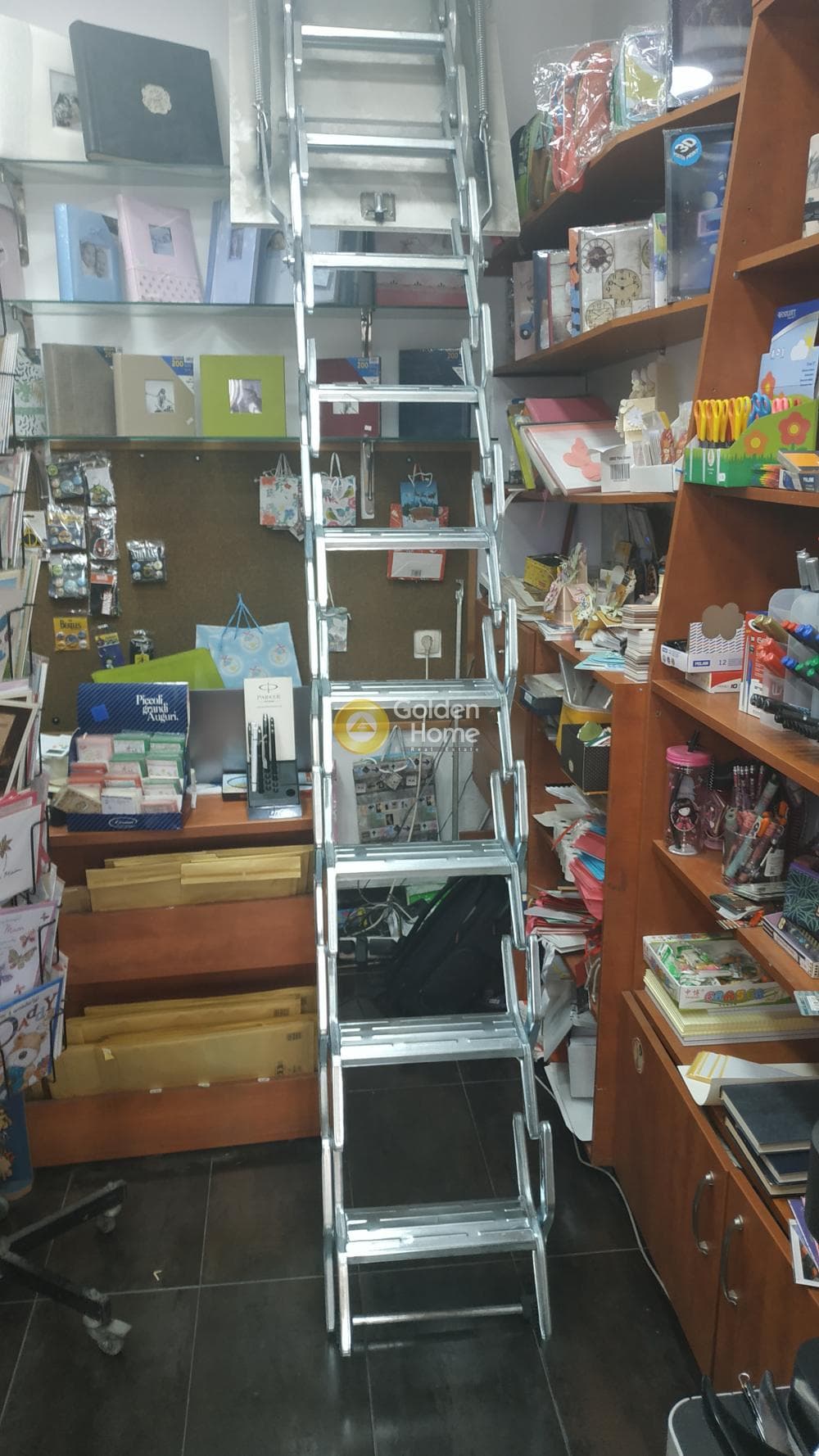 Retail Store in Diilistiria, Piraeus — Photo 3 of 8