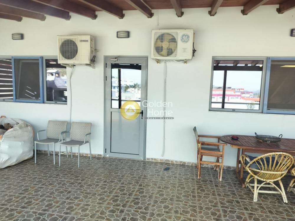 Βιομηχανικός Χώρος στην Νέο Ικόνιο, Κερατσίνι — Φωτογραφία 25 από 40