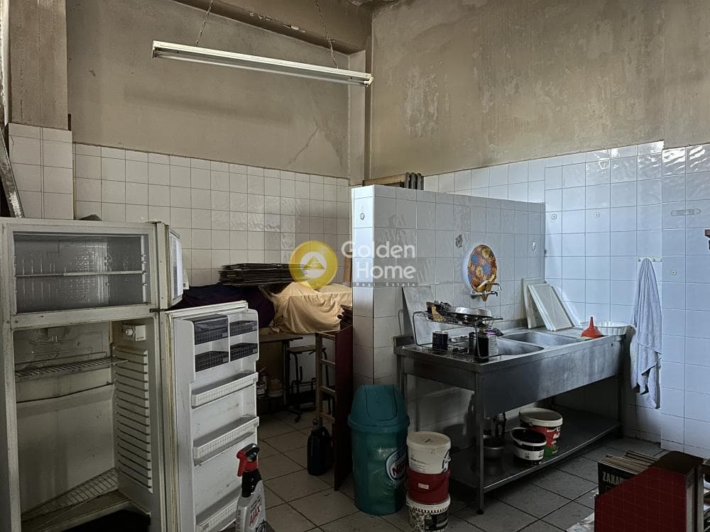 Retail Store in Center, Nea Ionia — Photo 7 of 13