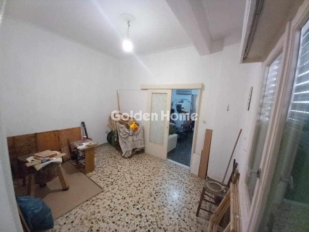 Apartment in Politeknon, Ilion — Photo 1 of 14