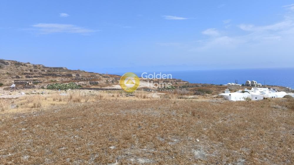 Parcel in Oia, Santorini — Photo 2 of 7