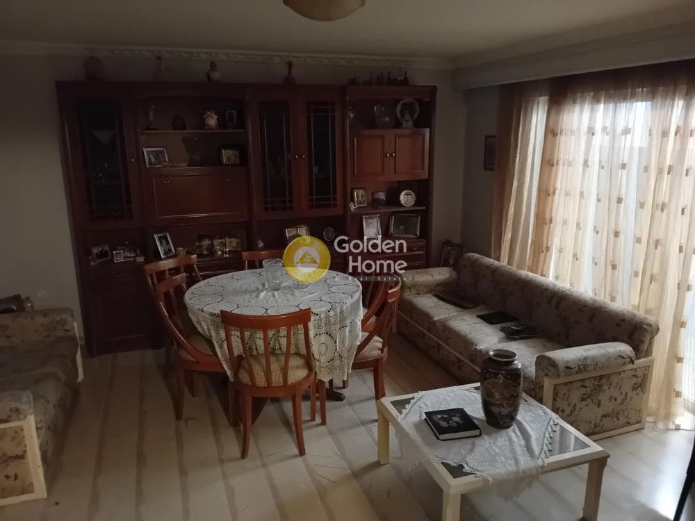 Apartment in Pefka Verdi, Petroupoli — Photo 1 of 10
