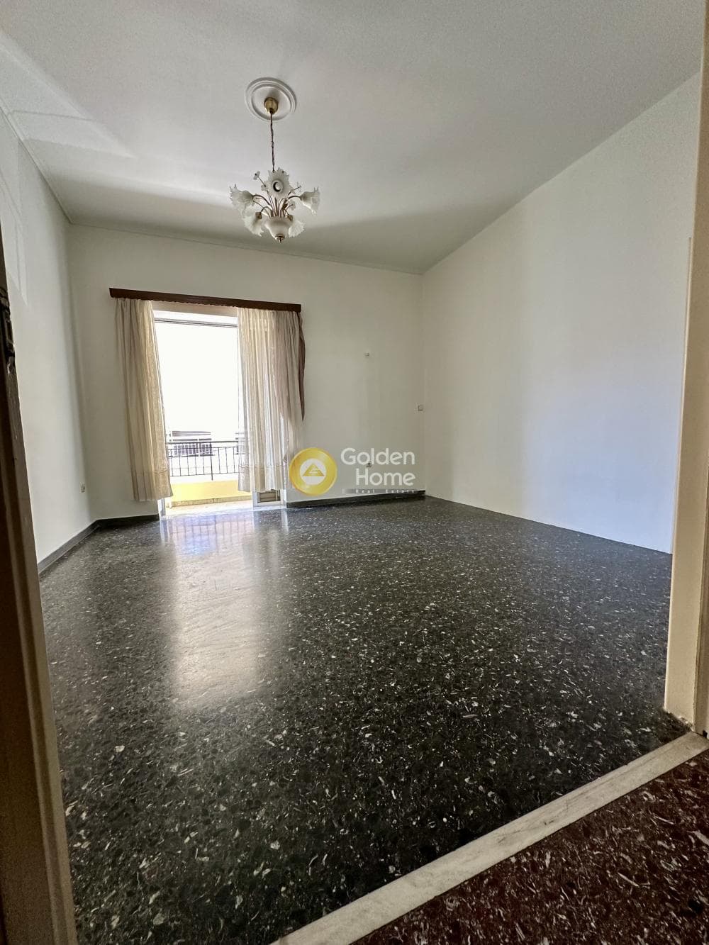 Apartment in Center, Metamorfosi — Photo 1 of 15