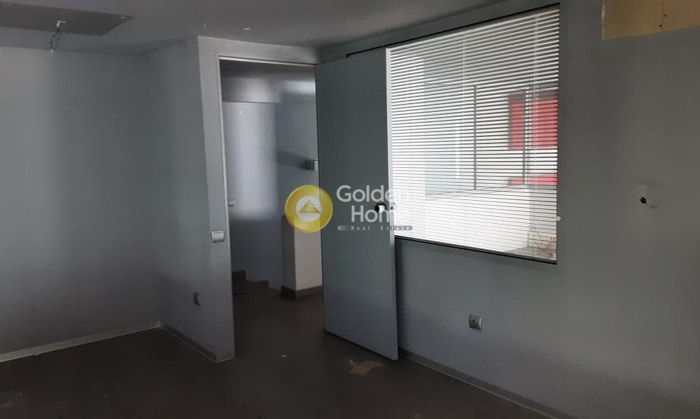 Retail Store in Neo Terma, Marousi — Photo 16 of 31