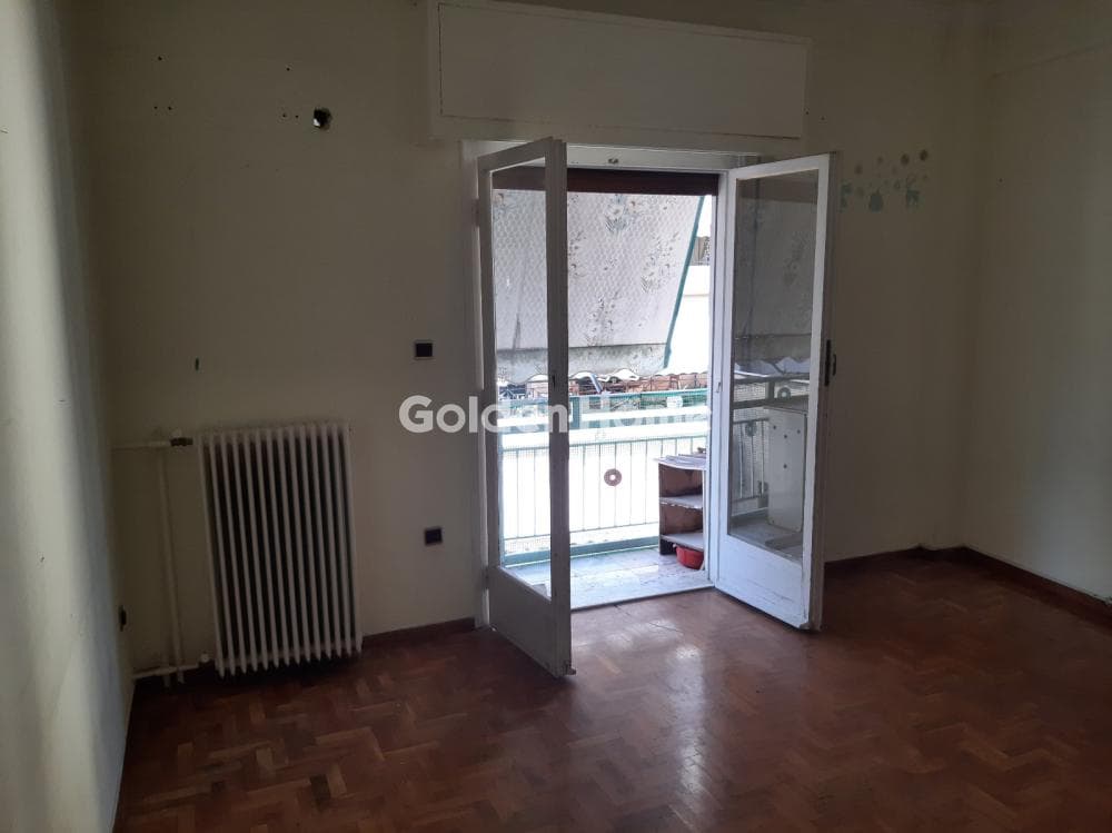Apartment in Osios Loukas, Patisia — Photo 2 of 15