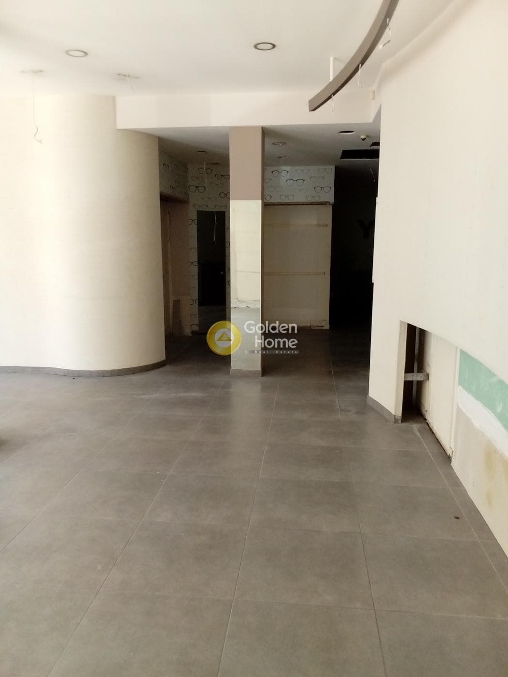 Retail Store in Dafni, Dafni — Photo 7 of 10