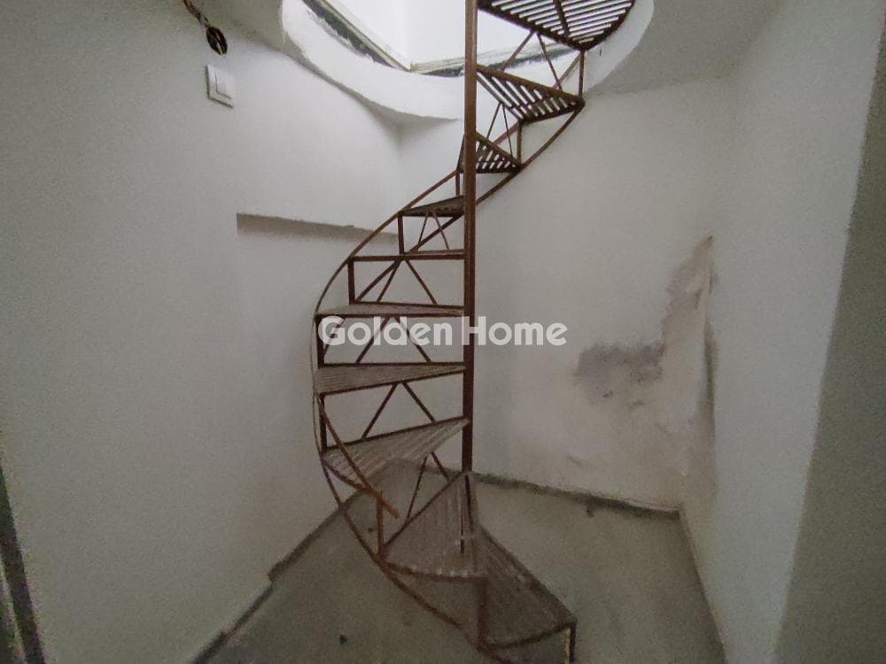 Retail Store in Lofos Sikelias, Neos Kosmos — Photo 8 of 15