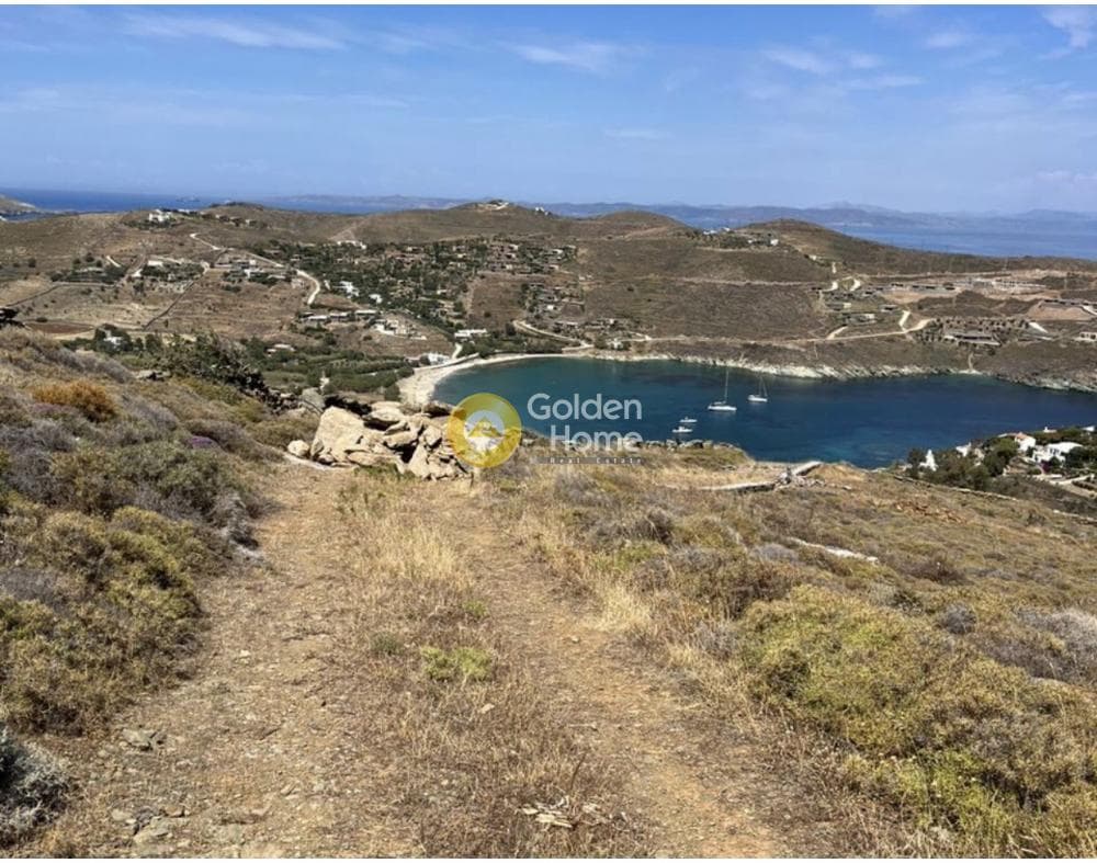 Parcel in Otzias, Kea — Photo 1 of 2
