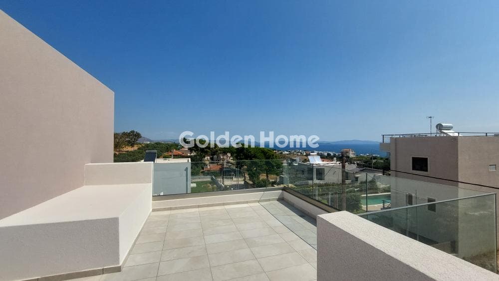 House in Oikismos Kokkino Limanaki, Rafina — Photo 1 of 29