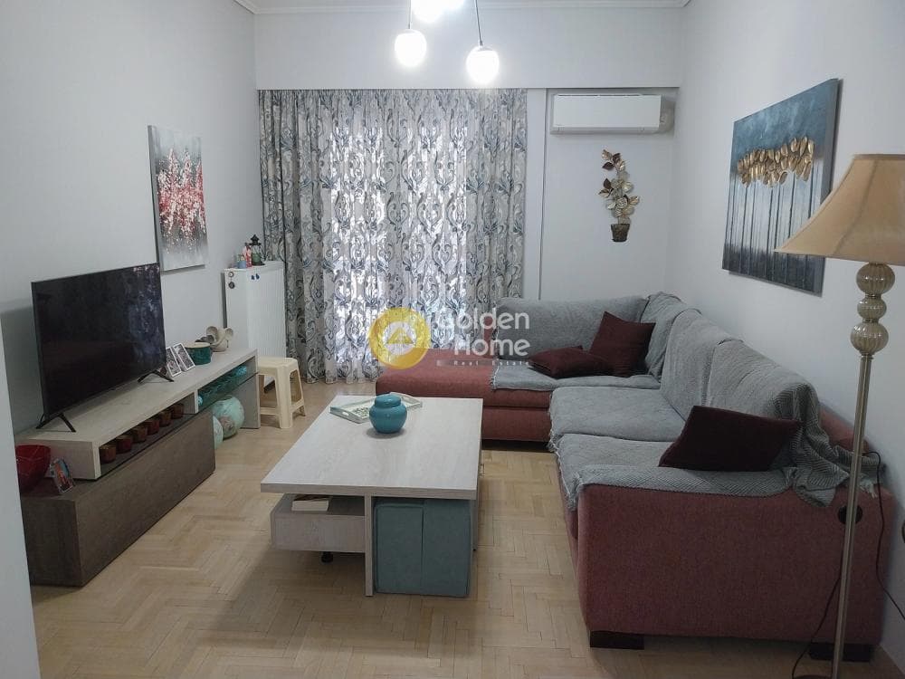 Apartment in Osios Loukas, Patisia — Photo 1 of 26