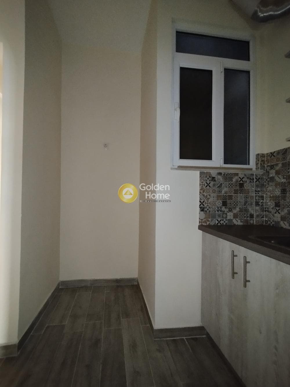 Apartment in Rouf, Tavros — Photo 13 of 32