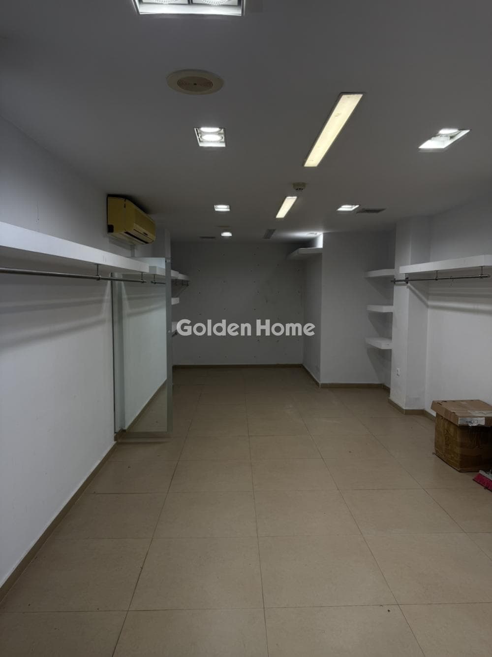 Retail Store in Achladia, Aigaleo — Photo 4 of 10