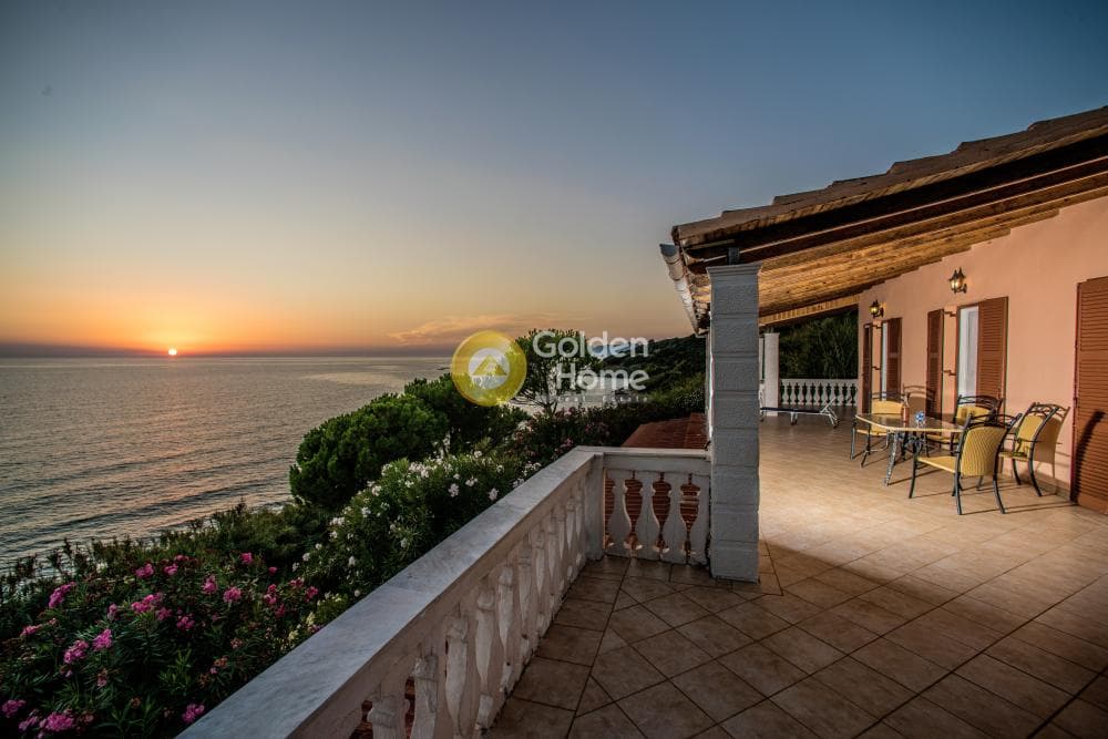 House in Melitieoi, Corfu — Photo 3 of 24