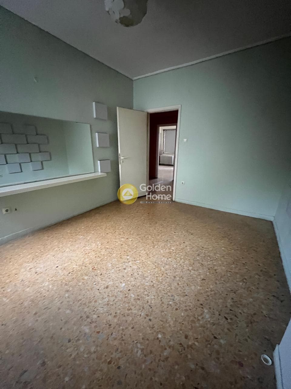 Office in Platia Koumoundourou, Kentro — Photo 4 of 12