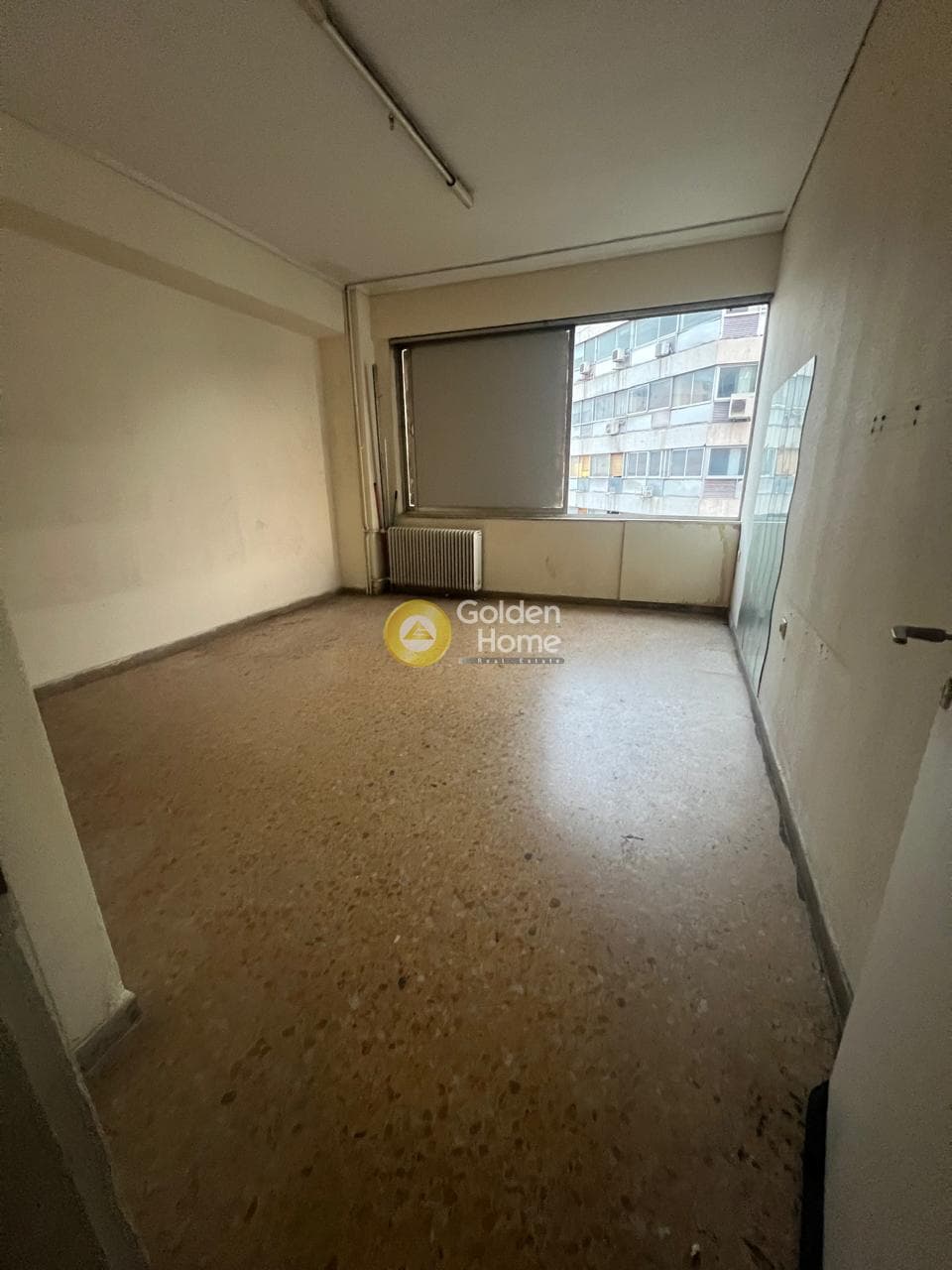 Office in Platia Koumoundourou, Kentro — Photo 1 of 12