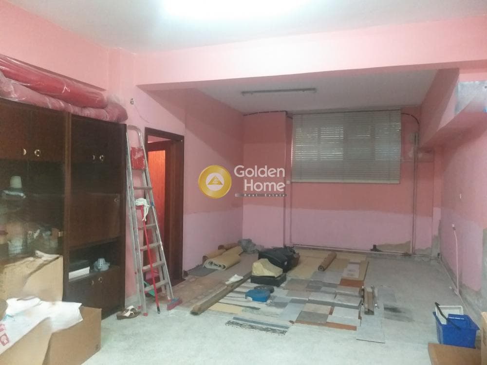 Retail Store in Center, Kalamaria — Photo 9 of 9
