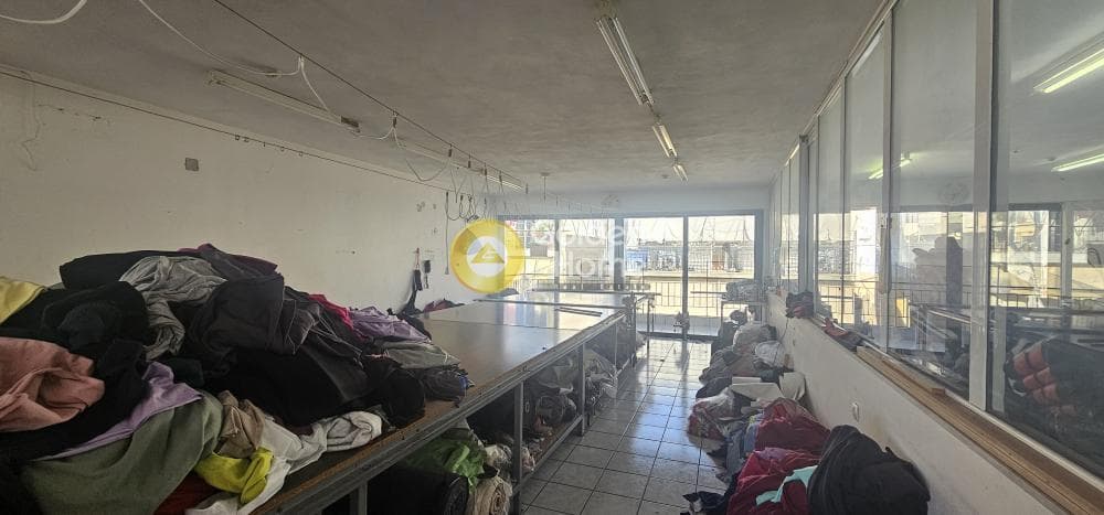 Βιομηχανικός Χώρος στην Ανθούπολη, Περιστέρι — Φωτογραφία 15 από 27