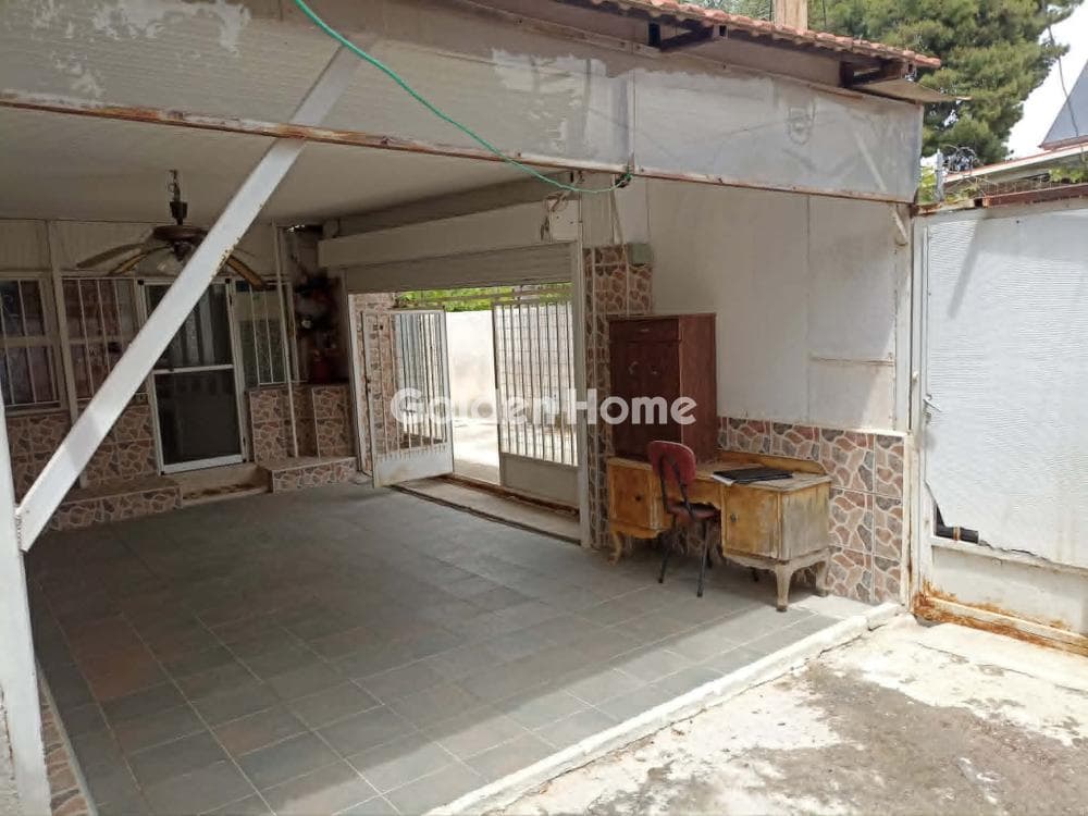 House in Vasilika, Salamina — Photo 1 of 16