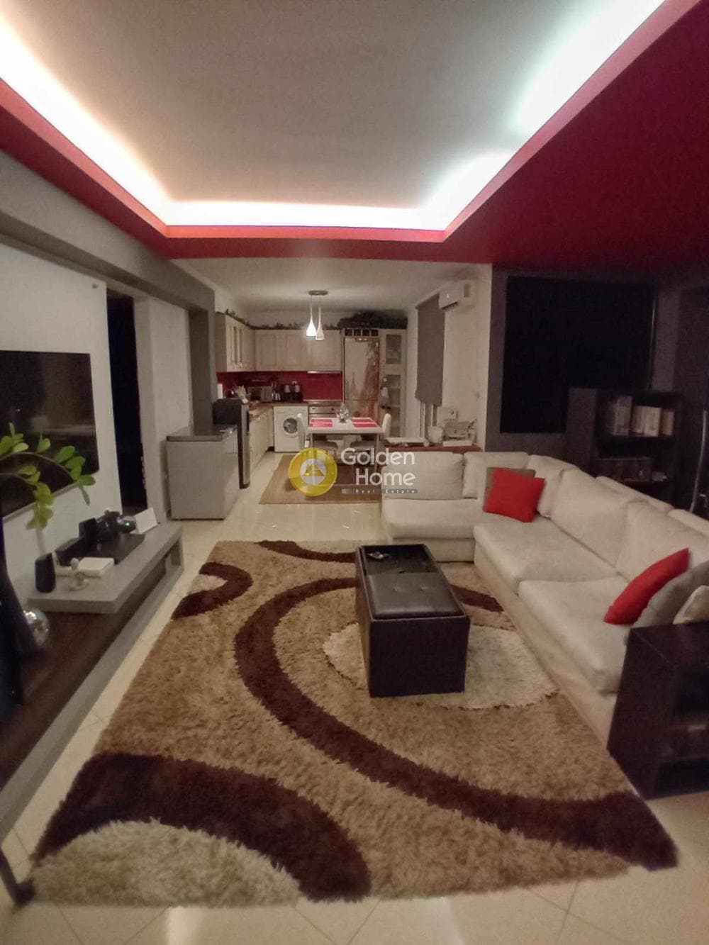 Apartment in Agios Panteleimon, Drapetsona — Photo 1 of 11