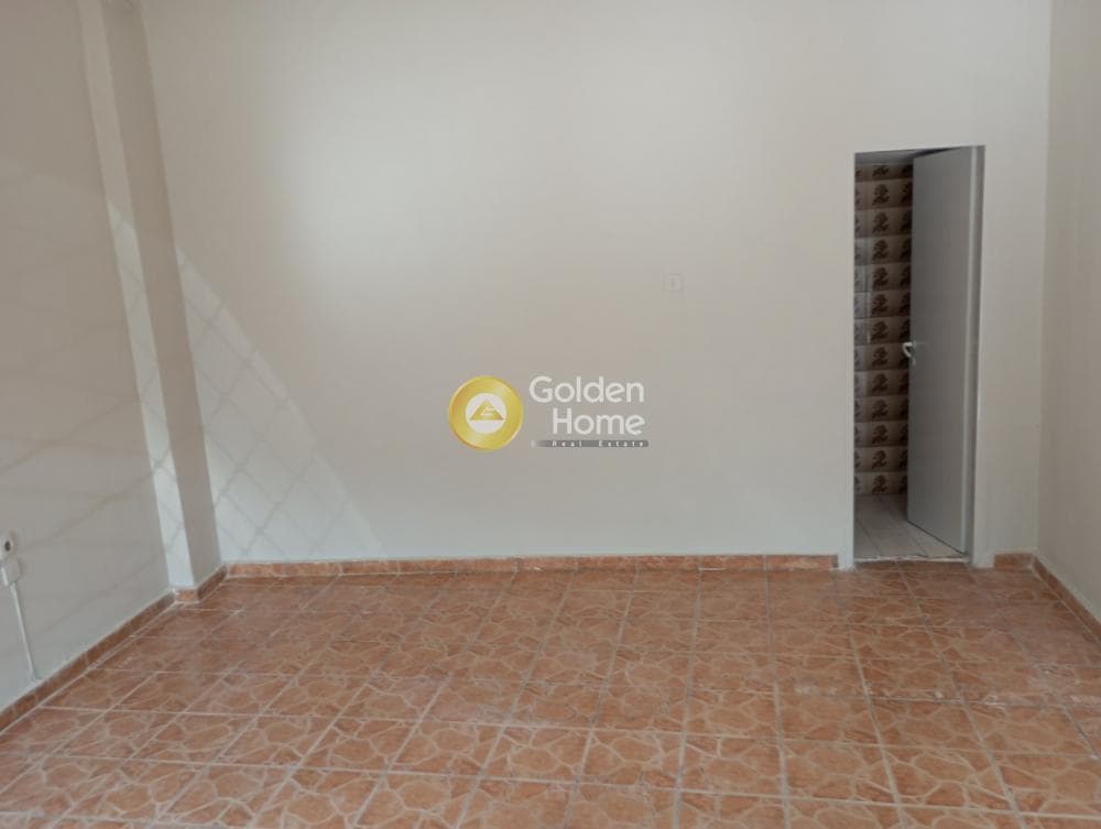 Retail Store in Palatiani, Ilion — Photo 8 of 15