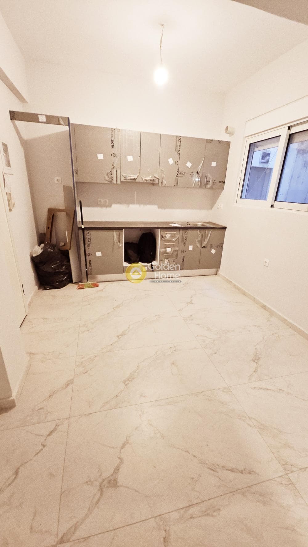 Apartment in Strefi, Exarchia - Neapoli — Photo 1 of 5