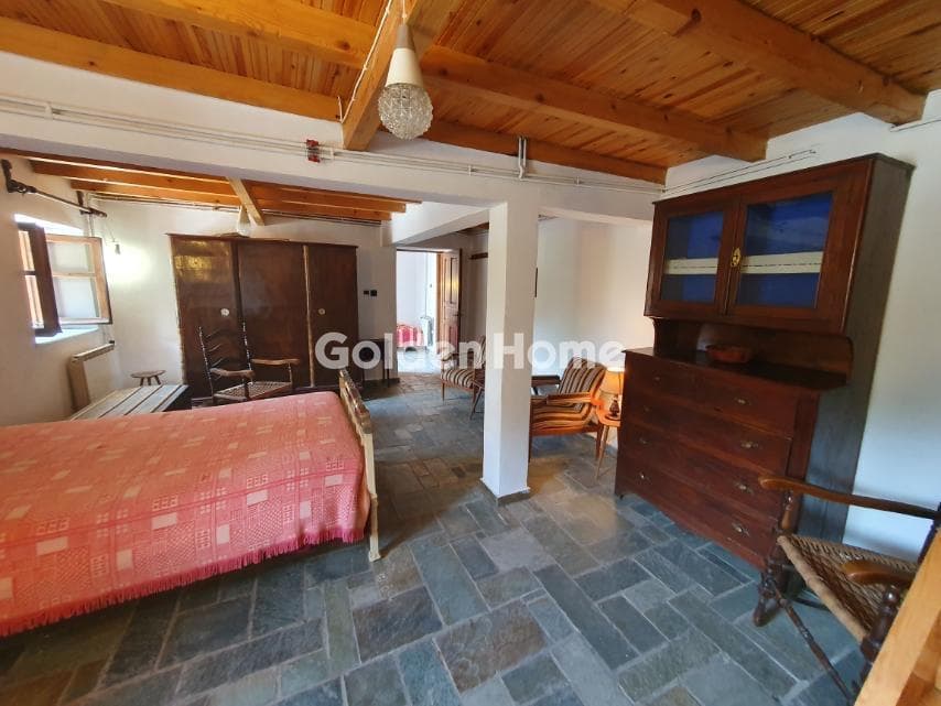 House in Milos, Kalavrita — Photo 13 of 15