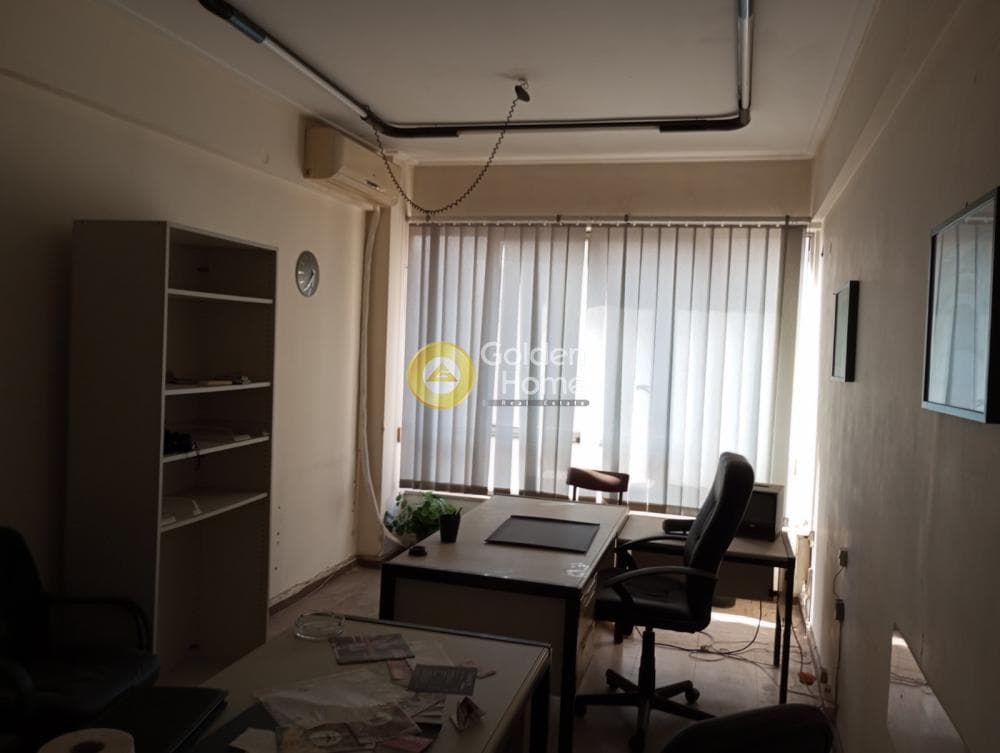 Office in Platia Kanigos, Exarchia - Neapoli — Photo 2 of 5