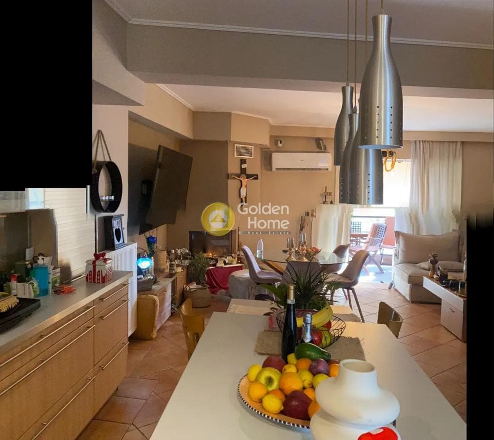 Apartment in Mikrolimano, Piraeus — Photo 4 of 14