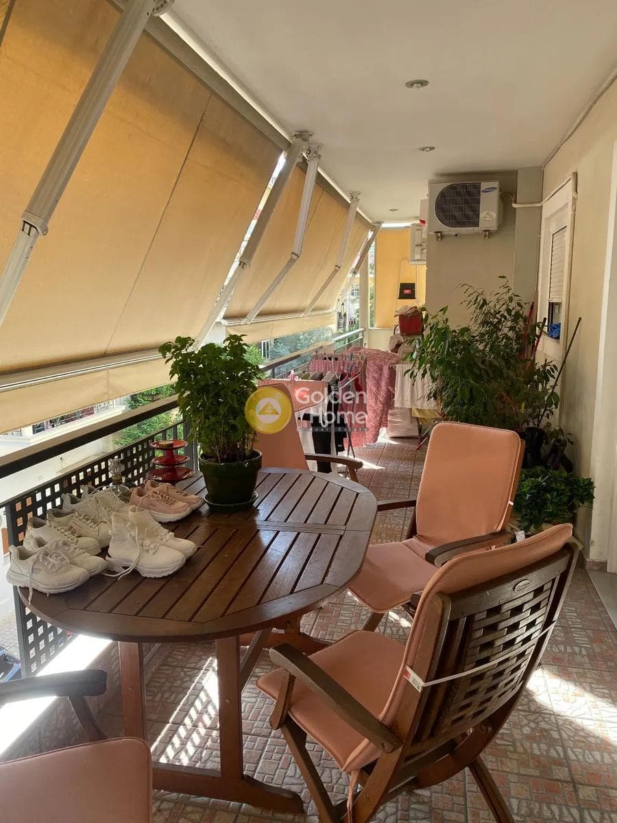 Apartment in Mikrolimano, Piraeus — Photo 9 of 14