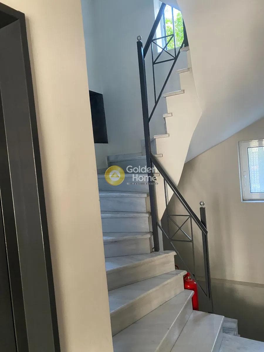 Apartment in Mikrolimano, Piraeus — Photo 12 of 14