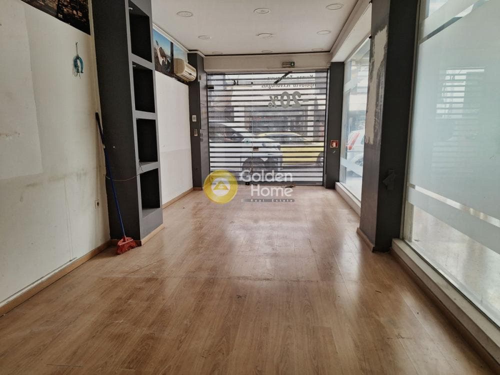 Retail Store in Panepistimioupoli, Kentro — Photo 5 of 7