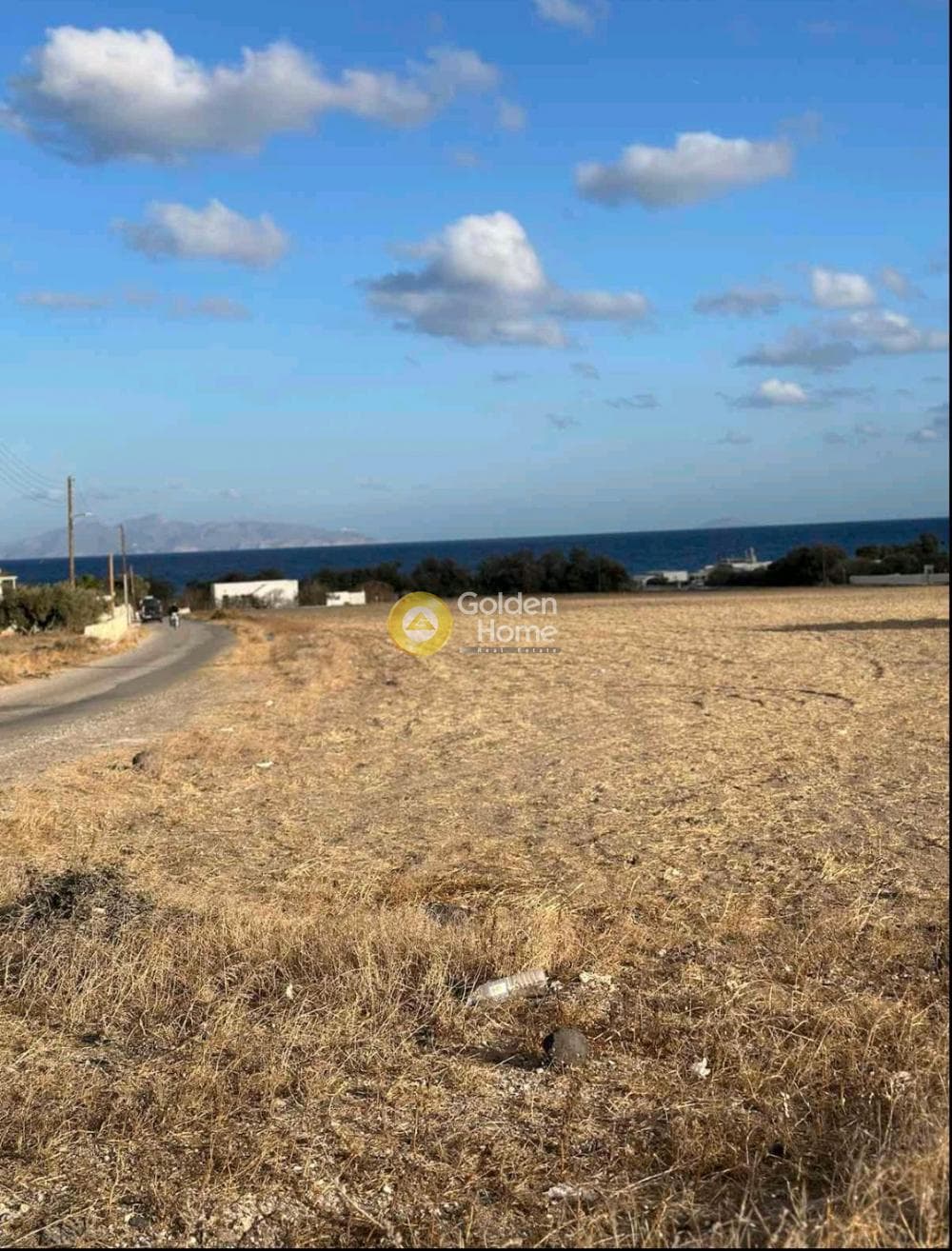 Building Plot in Thira, Santorini — Photo 1 of 9