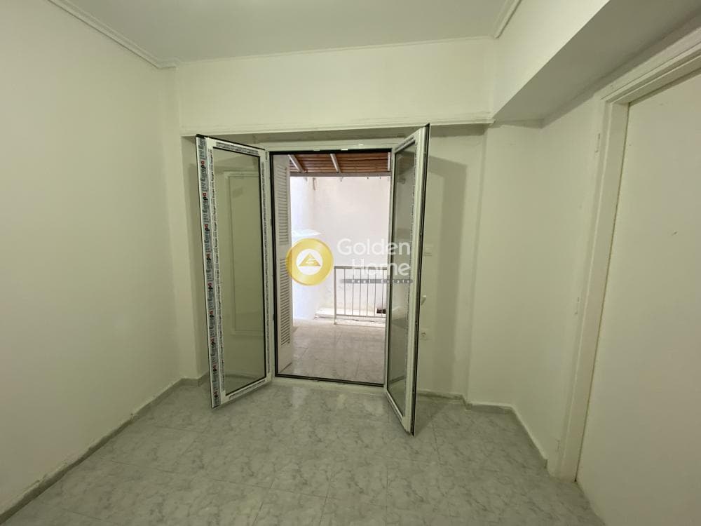 Apartment in Osios Loukas, Patisia — Photo 8 of 13