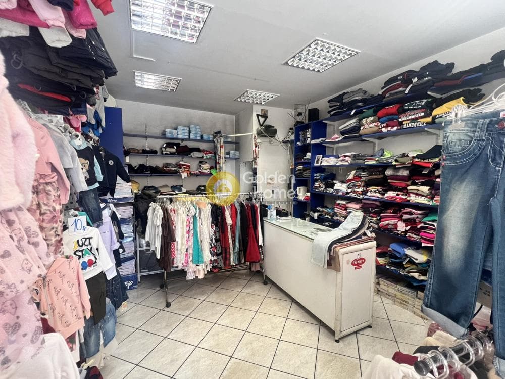 Κατάστημα στην Νεκροταφείο Καλλιθέας, Άγιος Δημήτριος — Φωτογραφία 2 από 2